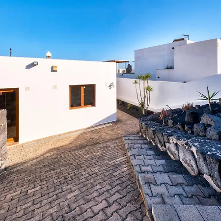Villa Lava And Sea- Private Pool, Amazing Sea Views à Playa Blanca  Extérieur photo
